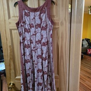 Floral Patterned Sleeveless Dress